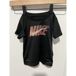 ✨ Nike Dri-Fit Toddler Short Sleeve Wicking - Black w/ Design - 24‎ Months